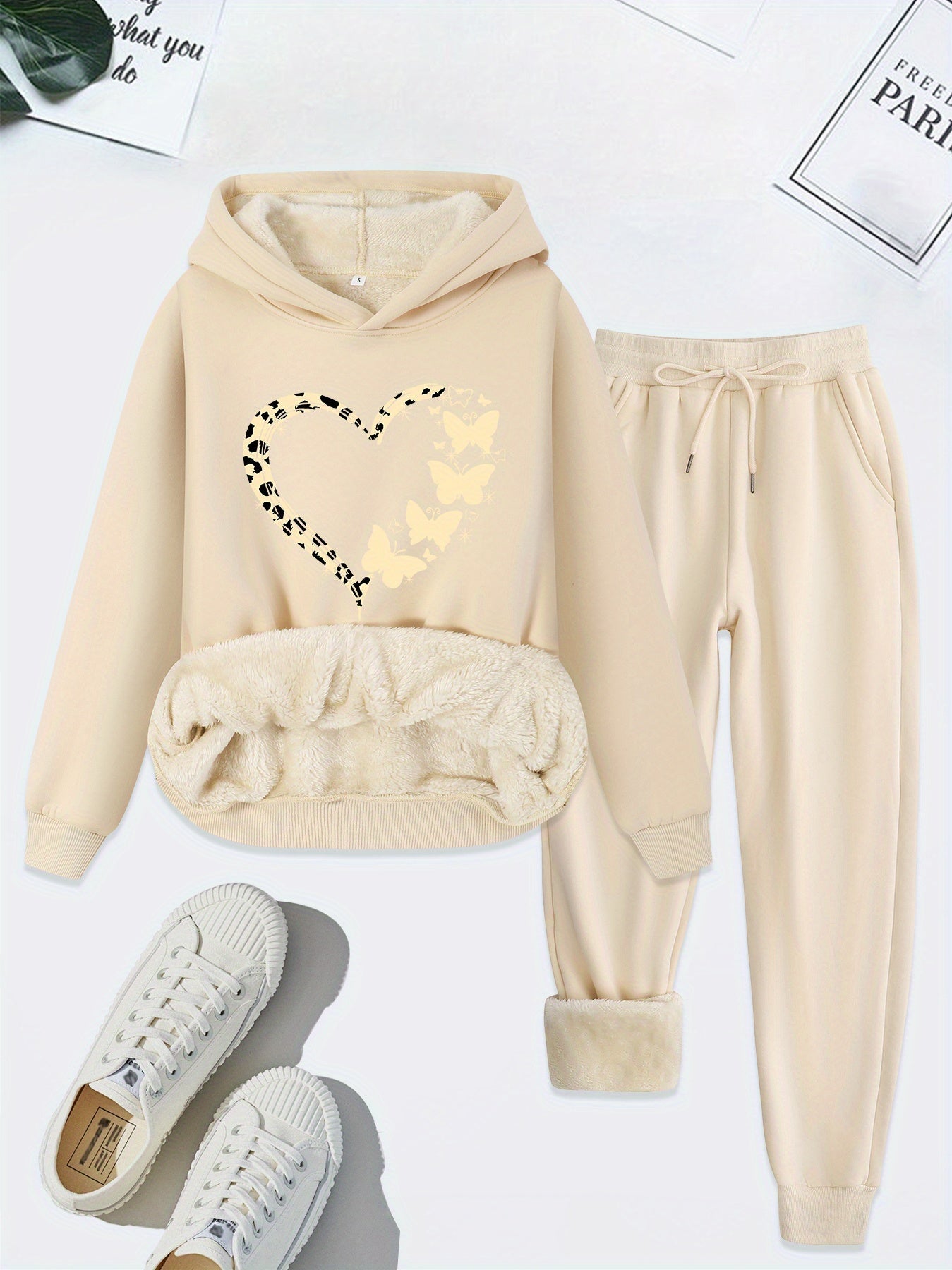 Warme Tweedelige Damesset met Hartafdruk - Bella