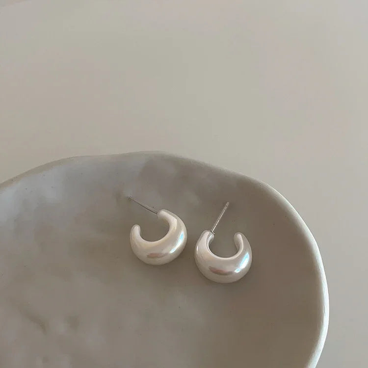 Minimalistische Parel C-vormige Oorbellen - Lunette