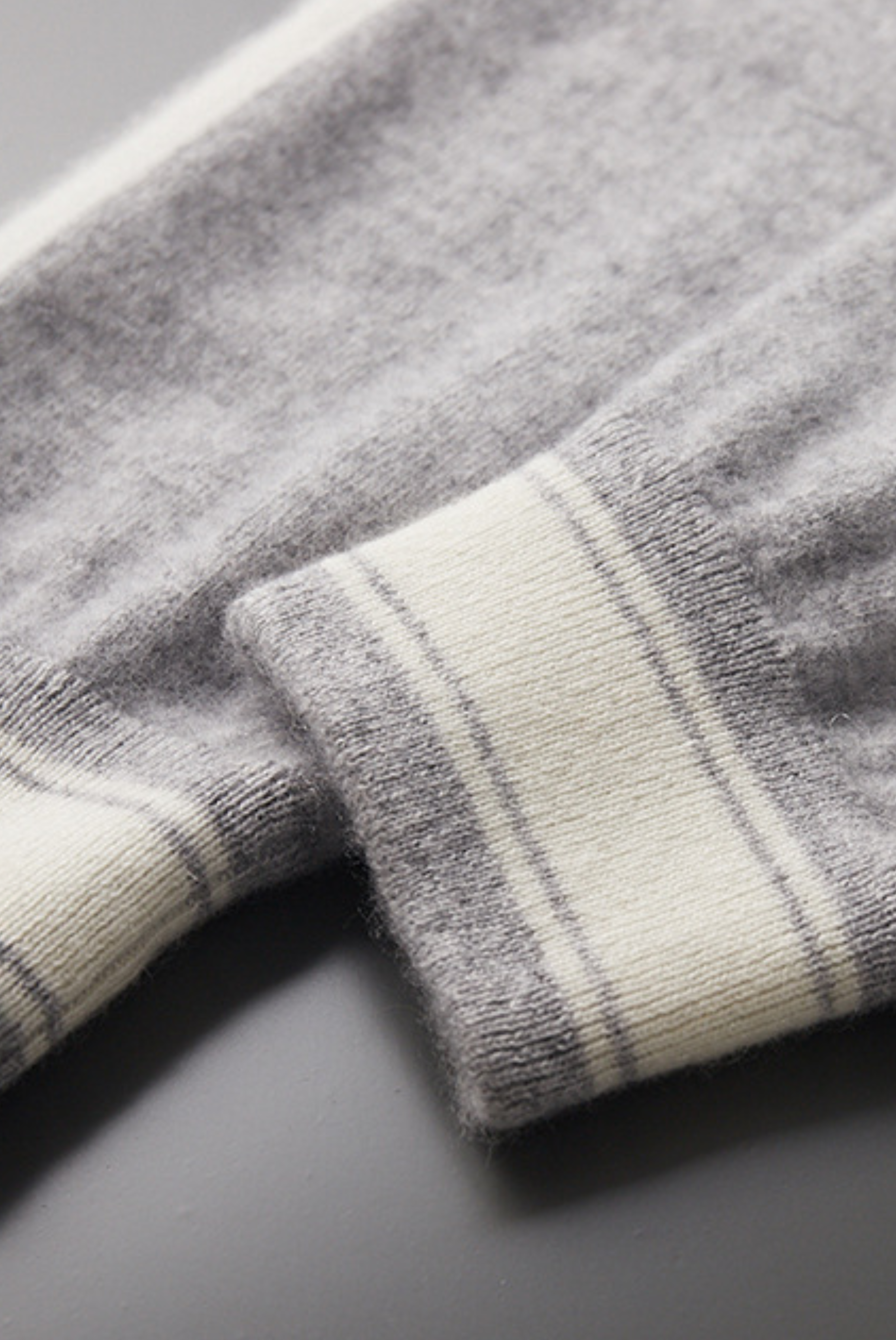 Lichtgrijze Kasjmier Merinowol Set – Romano