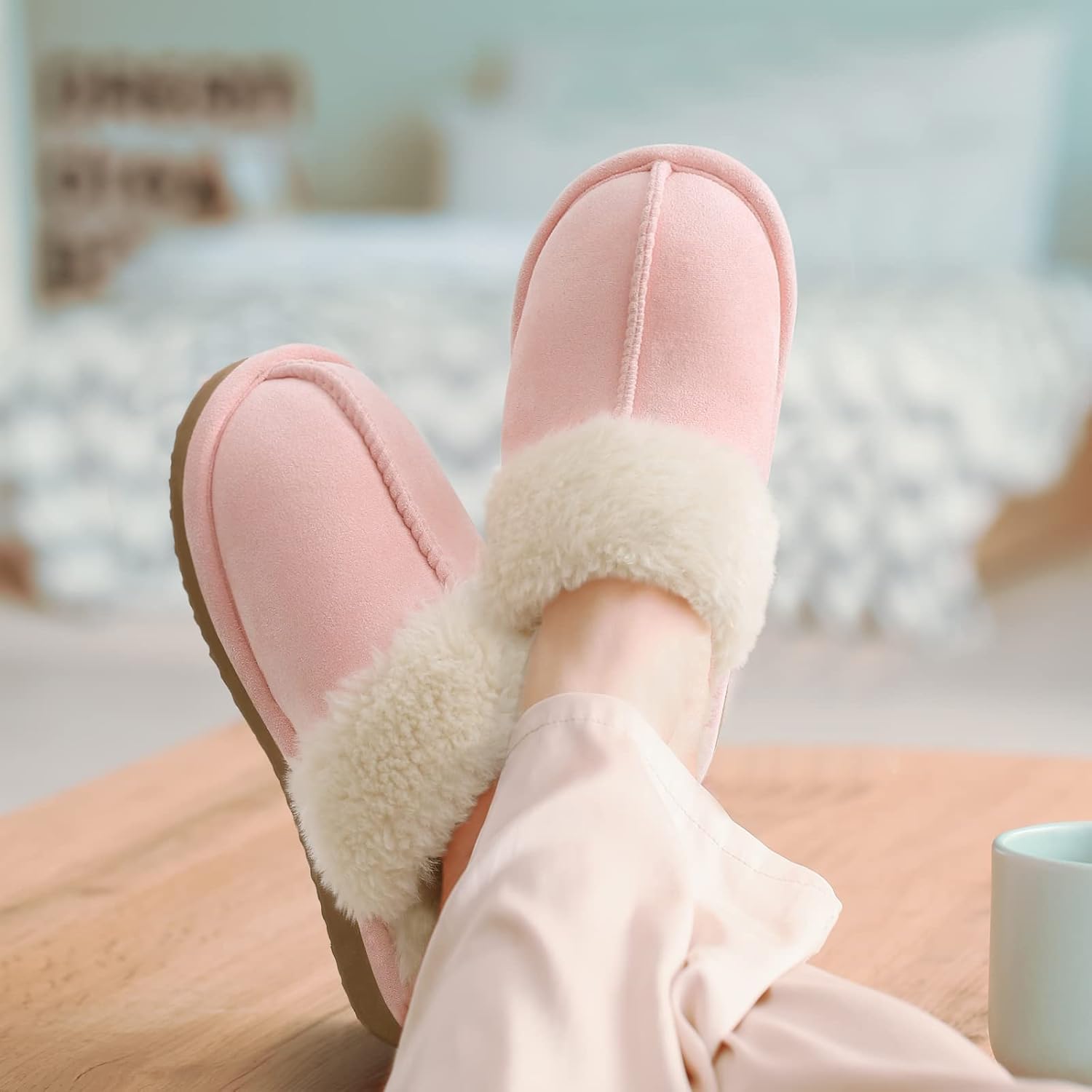 Fuzzy Memory Foam Pantoffels - SoftStep