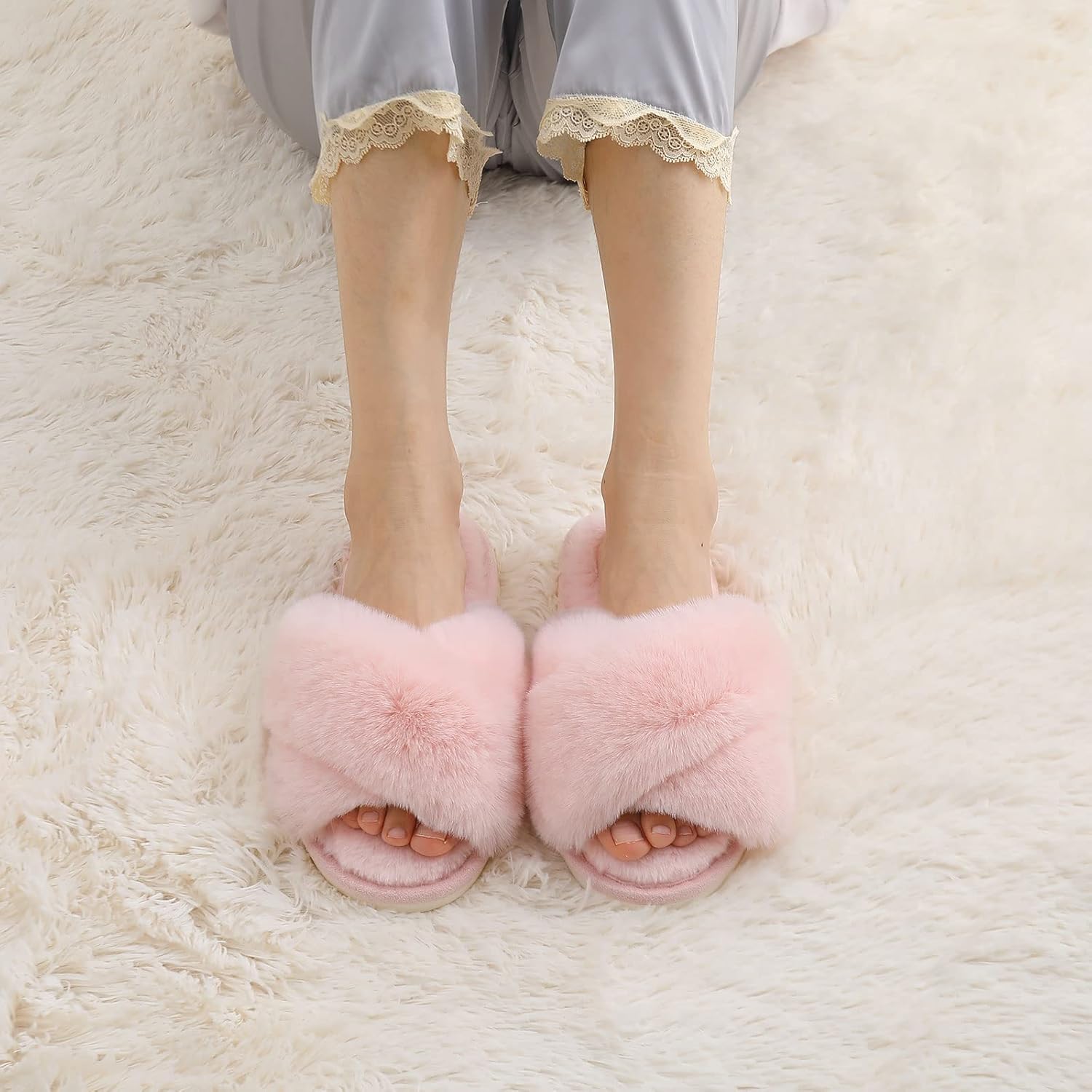 Fuzzy Slippers met Memory Foam - CloudStep