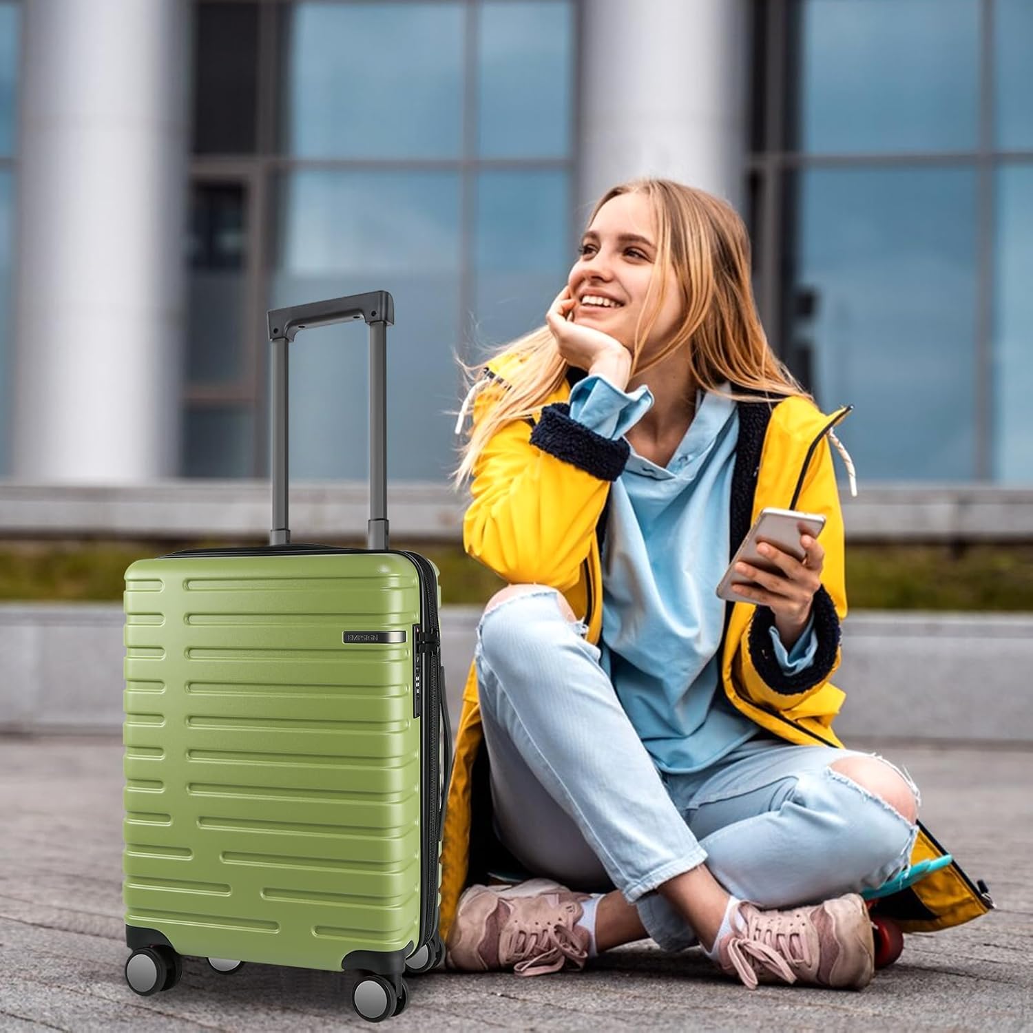 Uitbreidbare harde koffer met spinnerwielen en TSA-slot
