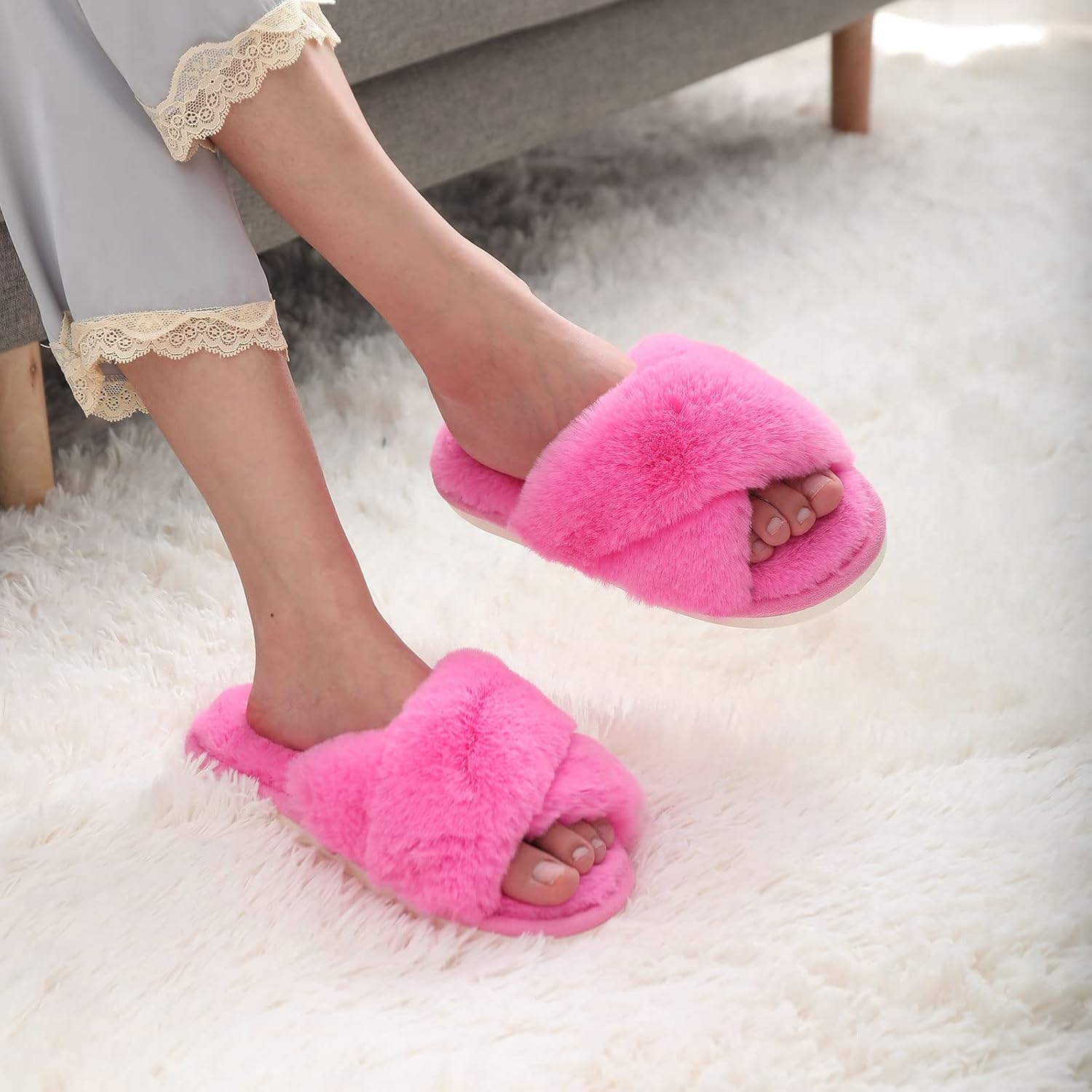 Fuzzy Slippers met Memory Foam - CloudStep