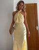 Stijlvolle halterneck-maxi-jurk voor dames met taille – Yara