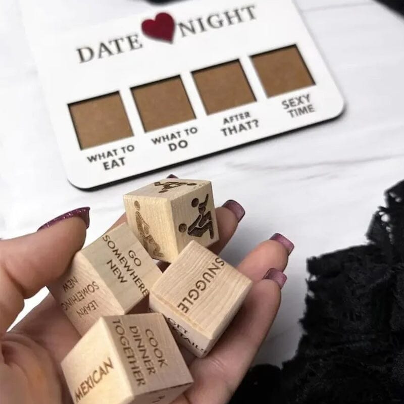 Luxe Houten Date Night Dobbelstenen Set - Creatieve en Spannende Date Ideeën - Verassingsspel