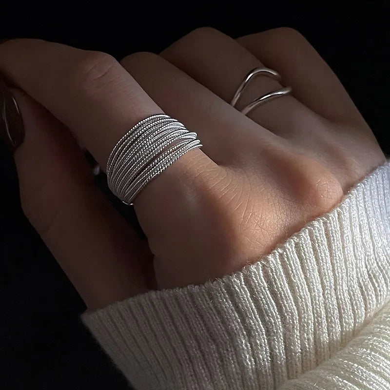 Verstelbare Zilveren Ring met Vintage Detail – Seléna