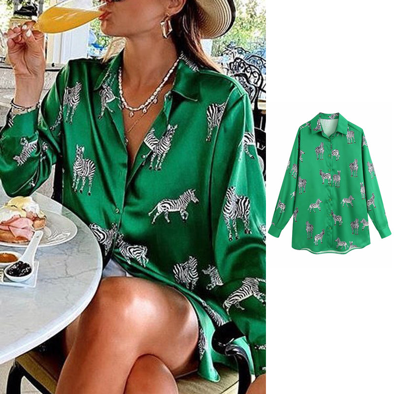 Didi Dierenprint Blouse | Een elegante, satijnen blouse voor dames