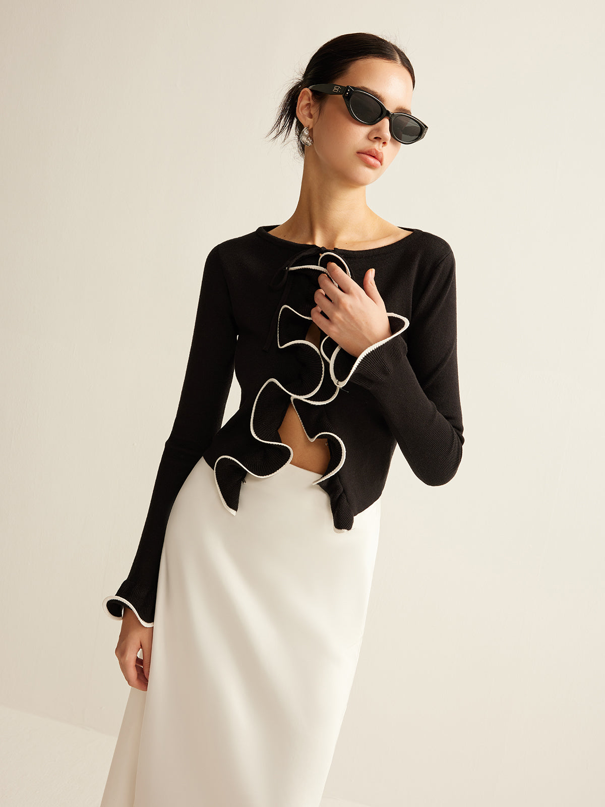 Zwarte Skinny Ruffle Cardigan voor Dames - Isabella