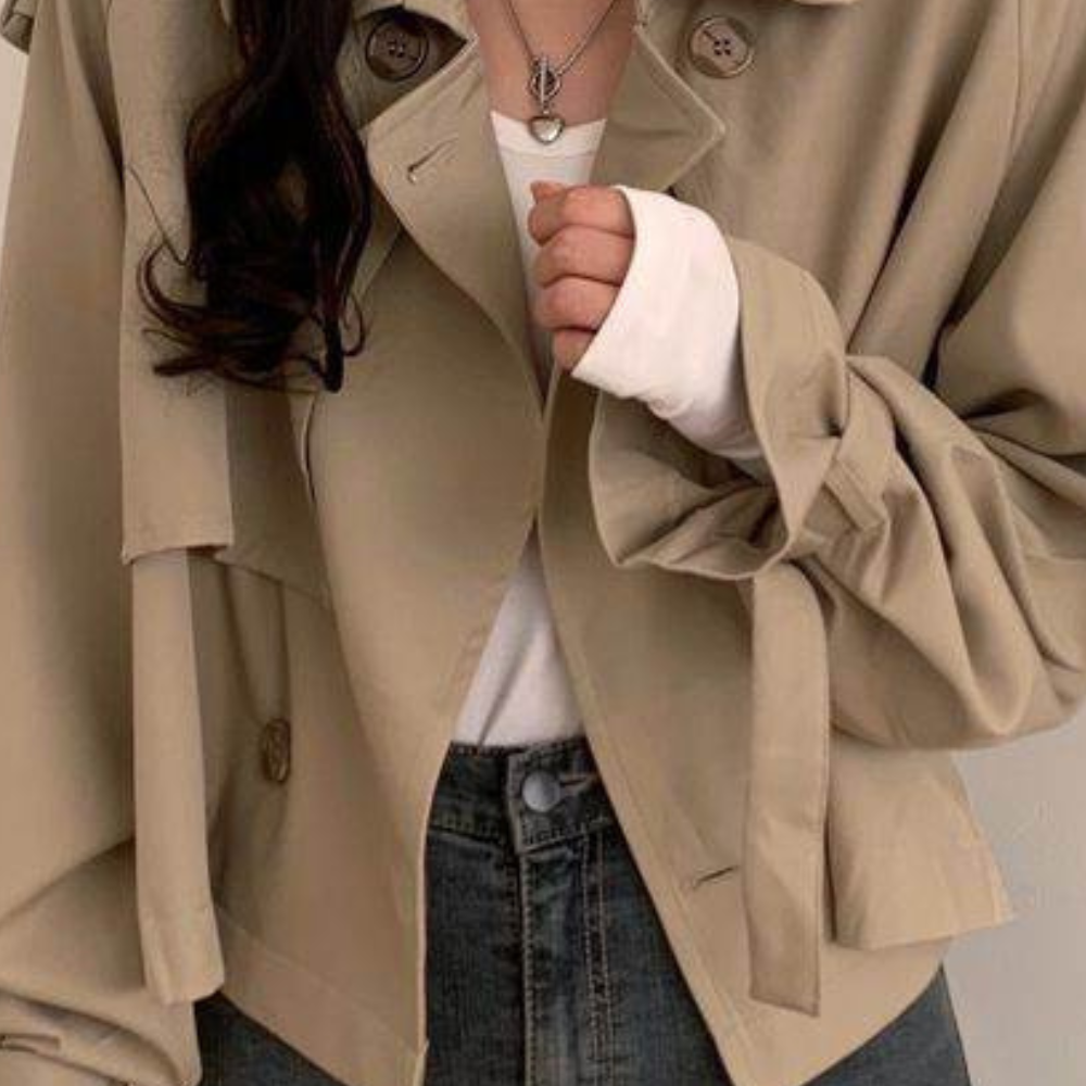 Korte Damesjas met Moderne Uitstraling - Sienna