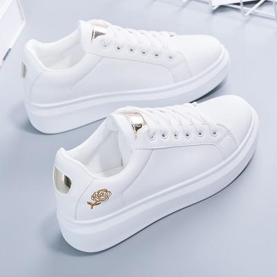 Trendy dames sneakers van kunstleer met metallic accenten - Norell