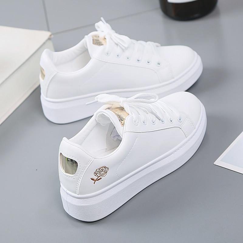 Trendy dames sneakers van kunstleer met metallic accenten - Norell