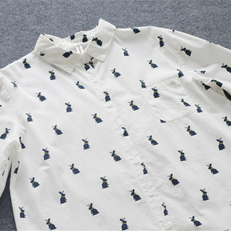 Speelse shirtjurk met konijnenprint en reverskraag - Elina