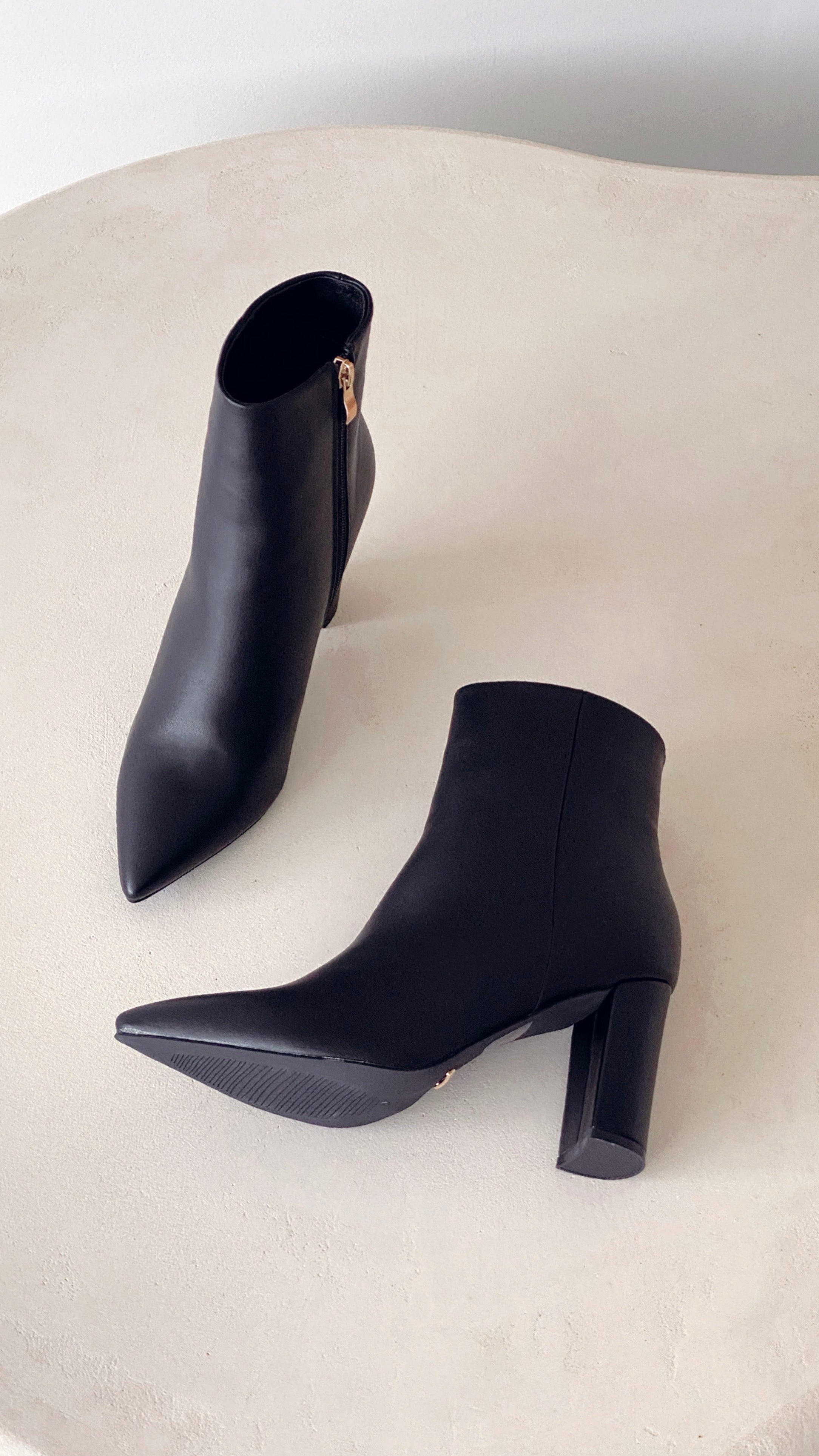 Modieuze Casual Enkellaarsjes - Elonette