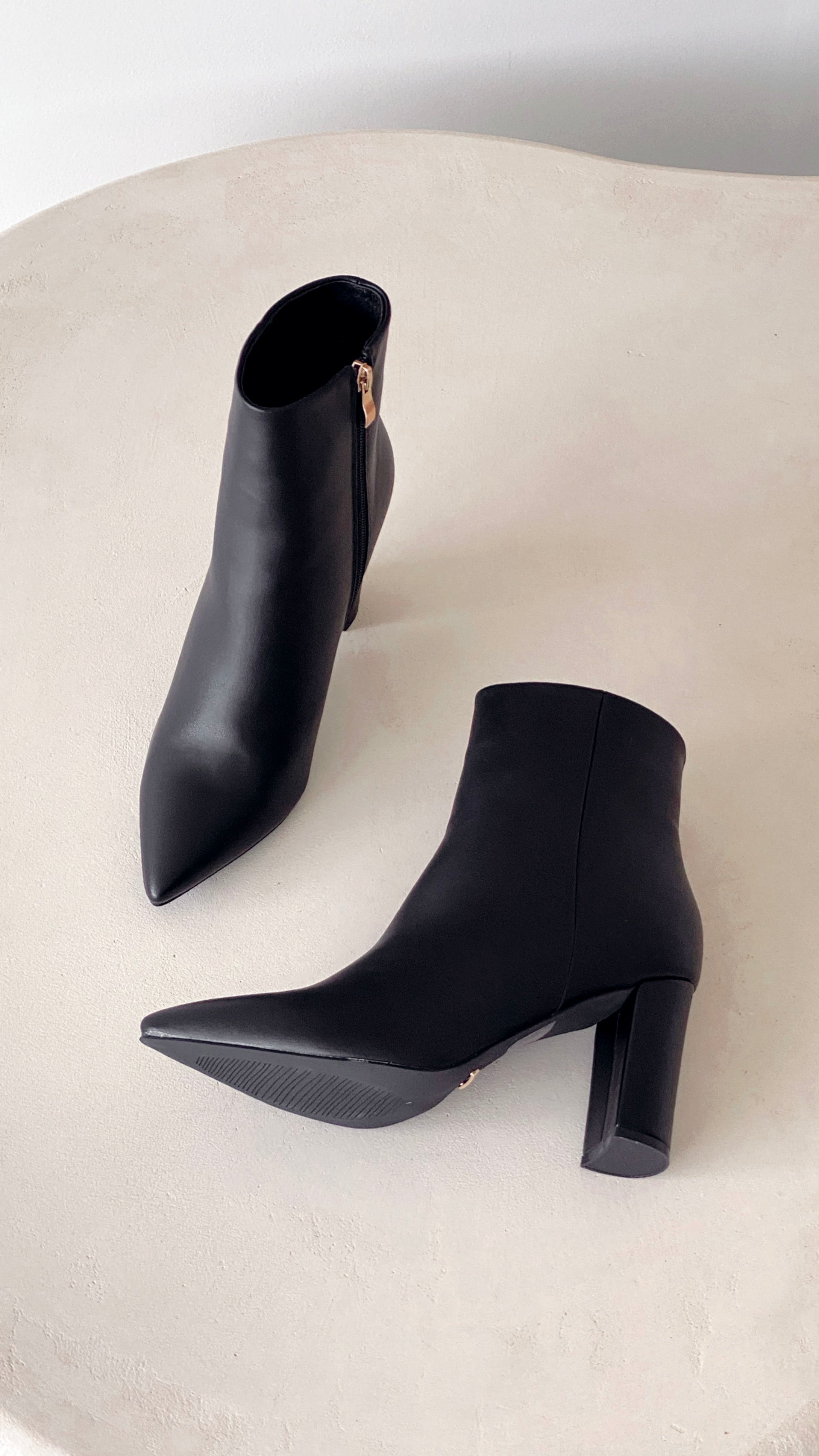 Modieuze Casual Enkellaarsjes - Elonette