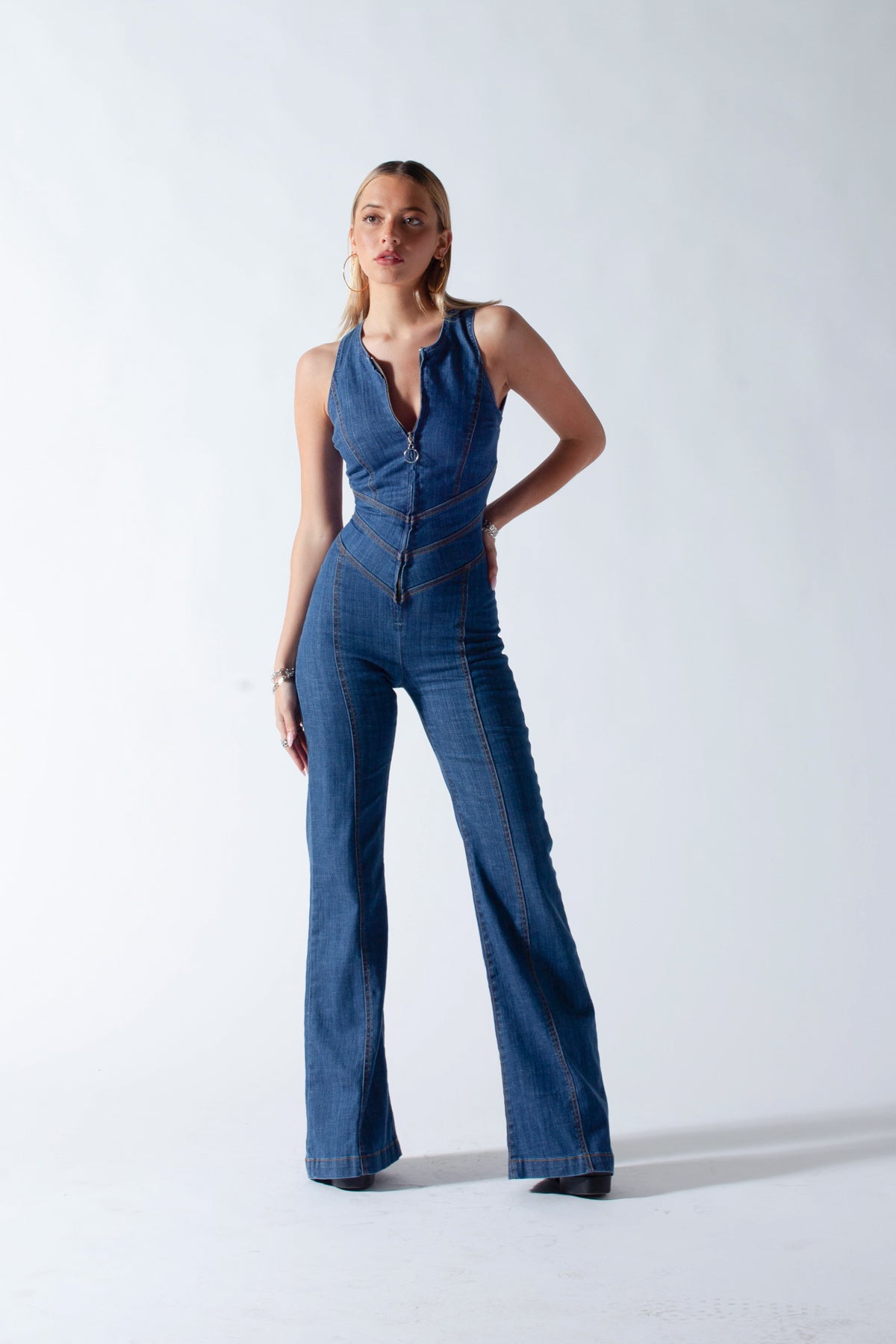Hartvormige Rugloze Dames Denim Jumpsuit – Sakura