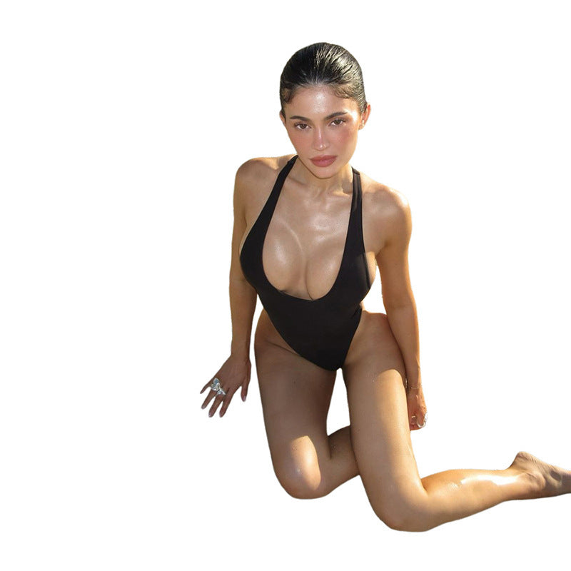 Stijlvol dames badpak met diepe ronde hals en figuuraccentuerende snit – Noa