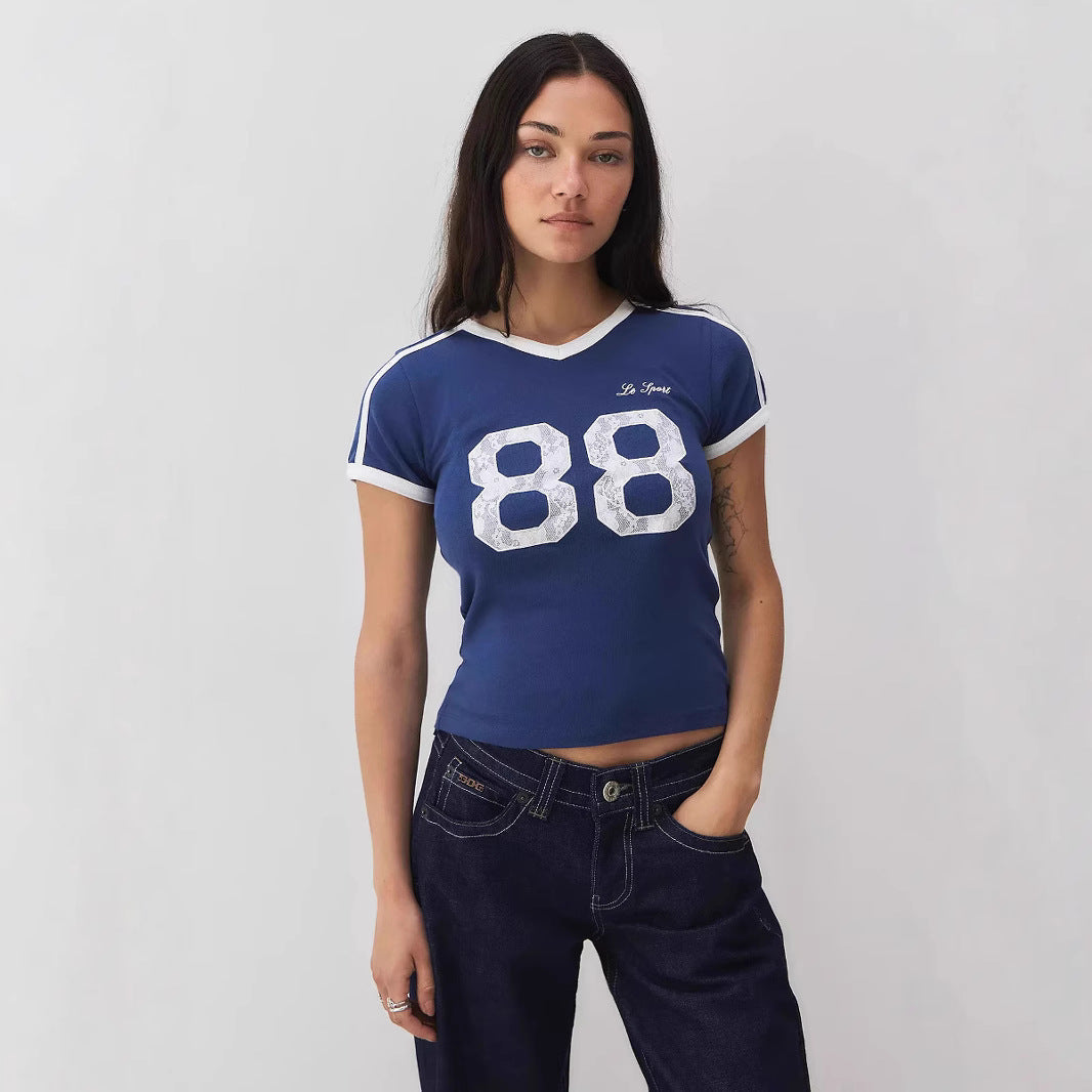 Trendy dames T-shirt met kantdetail en contrastmouwen - Yelina