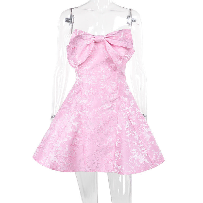 Trendy dames minikleed zonder schouders met strikdetail – Malou