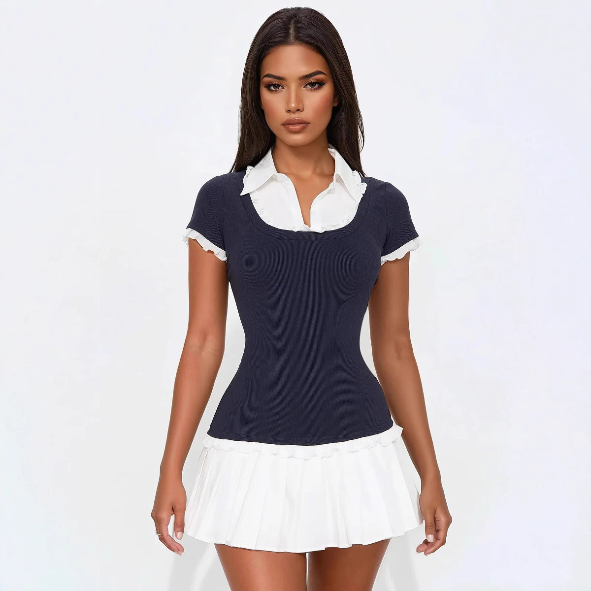 Trendy mini jurk met ruches en een getailleerde pasvorm - Nia