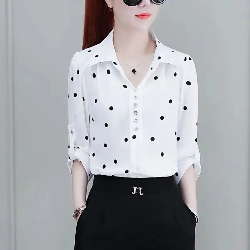Stijlvolle dames chiffon blouse met knopen & omgeslagen kraag – Fenya