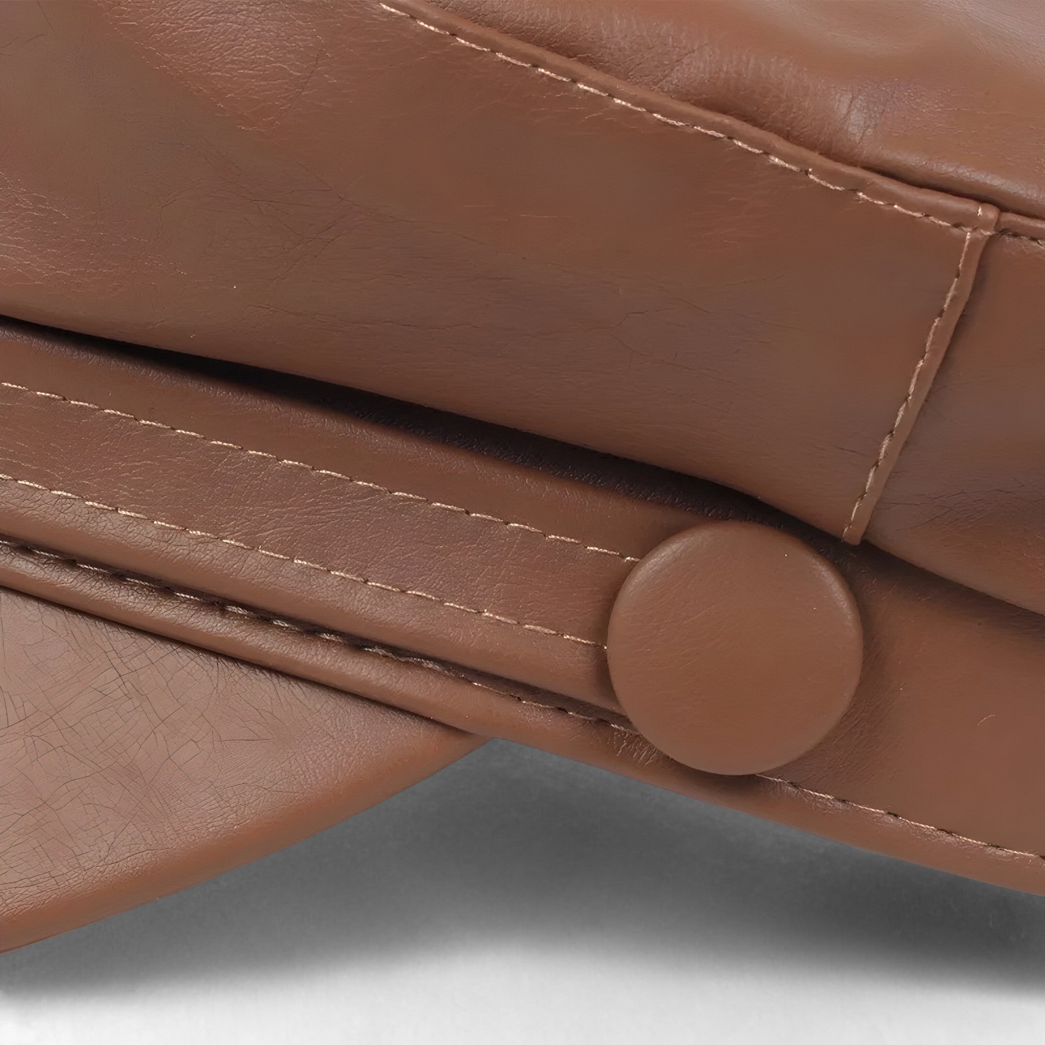 Achthoekige Dames Schippermuts van PU-leer – Valence