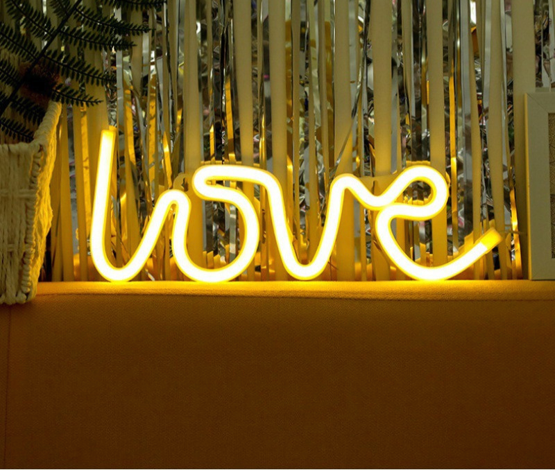 Love Neon Letters | Creëer een romantische scene