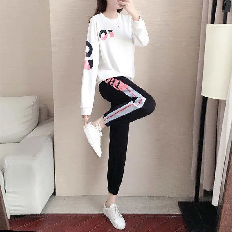 Tweedelig Dames Trainingspak met Sweater en Broek – Leona