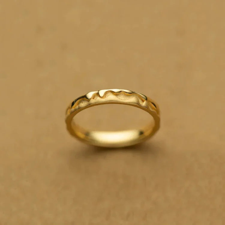 Stijlvolle Gouden Honingring - Sienna