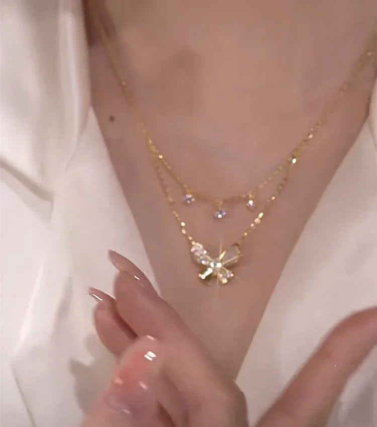 Dubbelgelaagde Zirkonia en Parelmoer Vlinderketting - Elayna