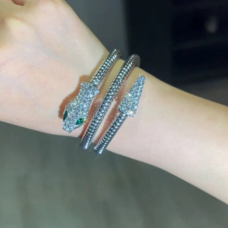 Stijlvolle Slangen Armband - Nysa