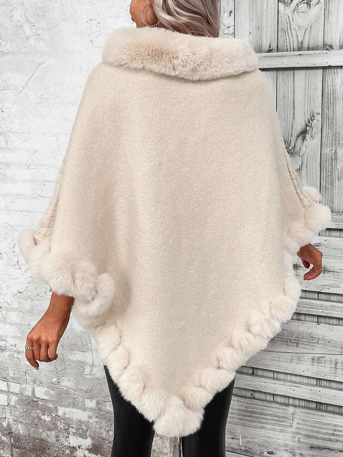Comfortabele Dames Winter Poncho - Aurora