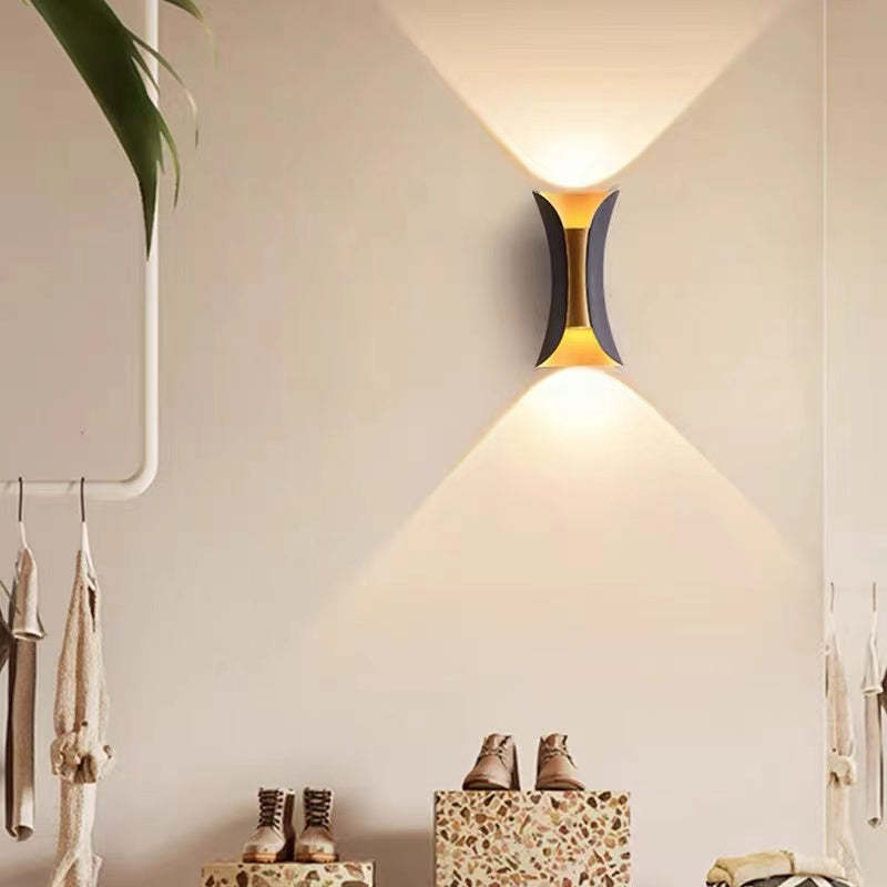 Moderne LED Buitenwandlamp - LumiEdge