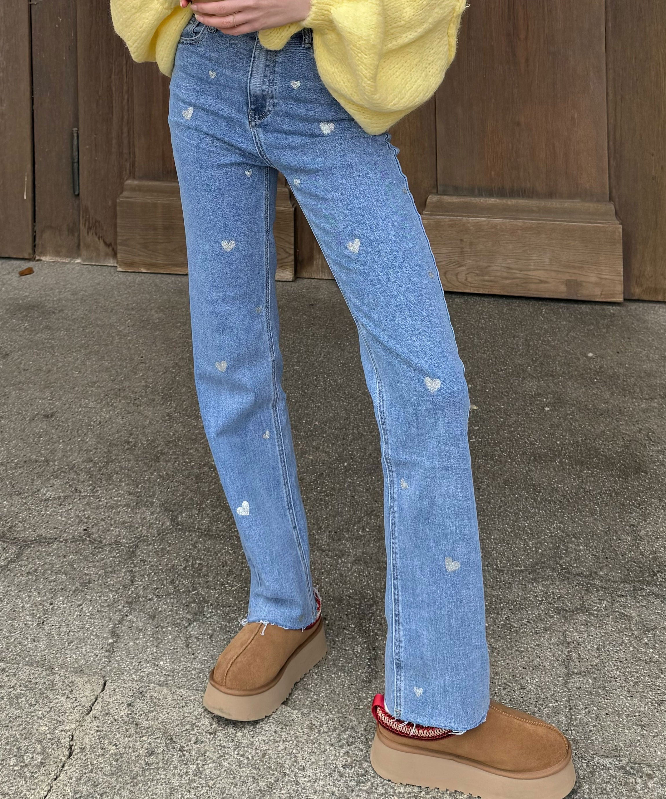 Dames Stretch Jeans met Wijde Pijpen en Hartjesprint - Amelie