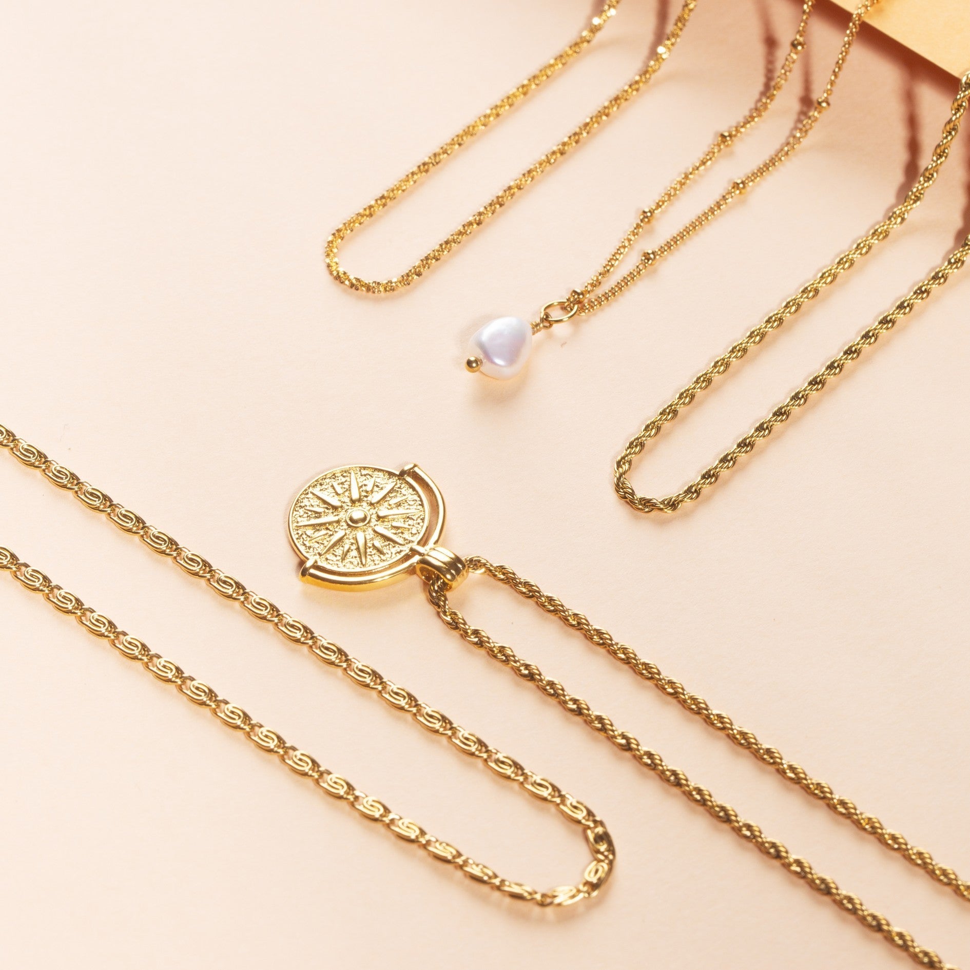Stijlvollle Zonhanger Ketting - Aurora
