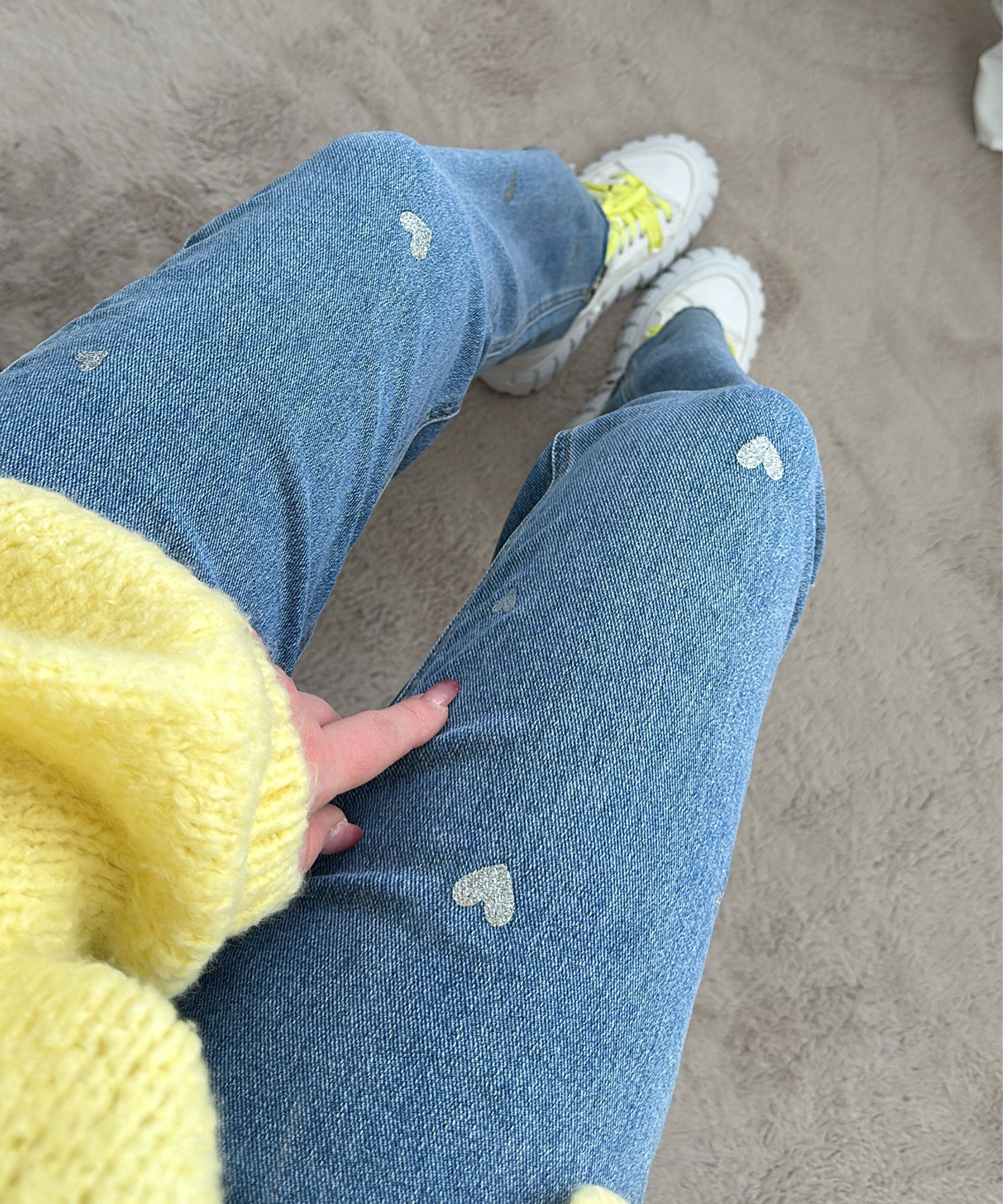 Dames Stretch Jeans met Wijde Pijpen en Hartjesprint - Amelie