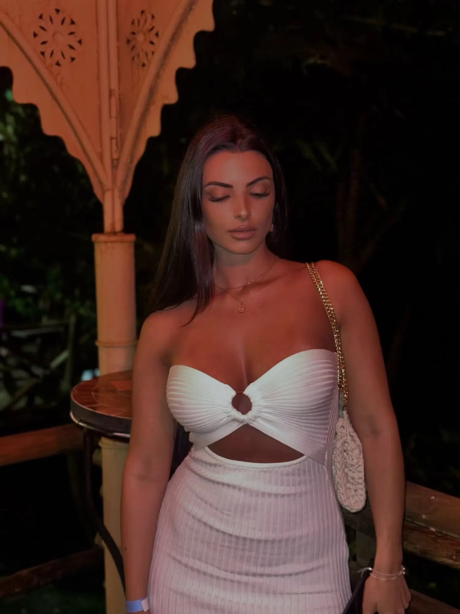 Trendy Rugloze Gebreide Maxi Jurk met Zijsplit– Liora