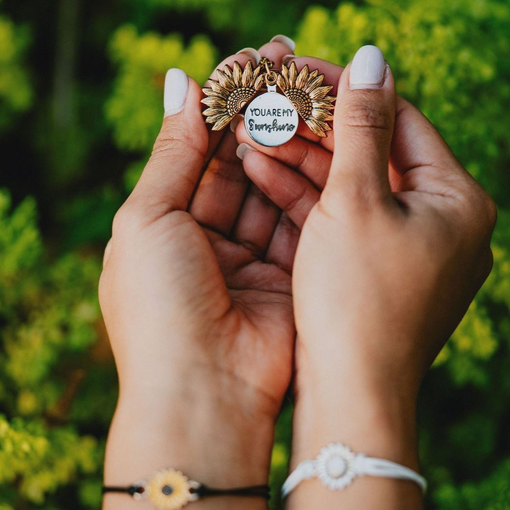 "You Are My Sunshine" Damesketting - Solara