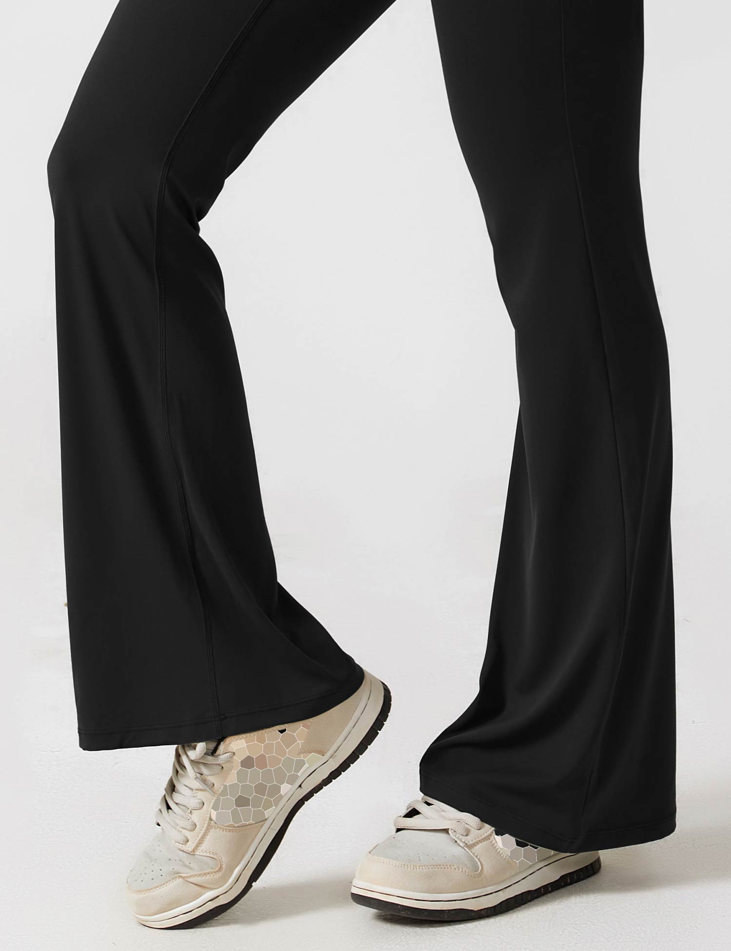 Rugvrije Jumpsuit met Uitlopende Broekspijpen - Liv