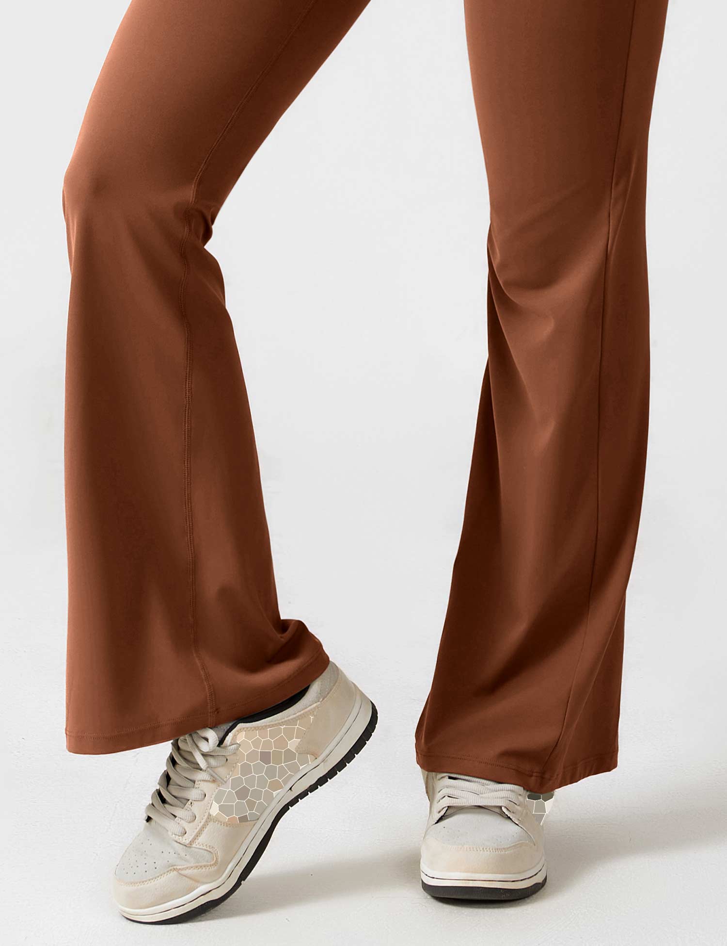 Rugvrije Jumpsuit met Uitlopende Broekspijpen - Liv