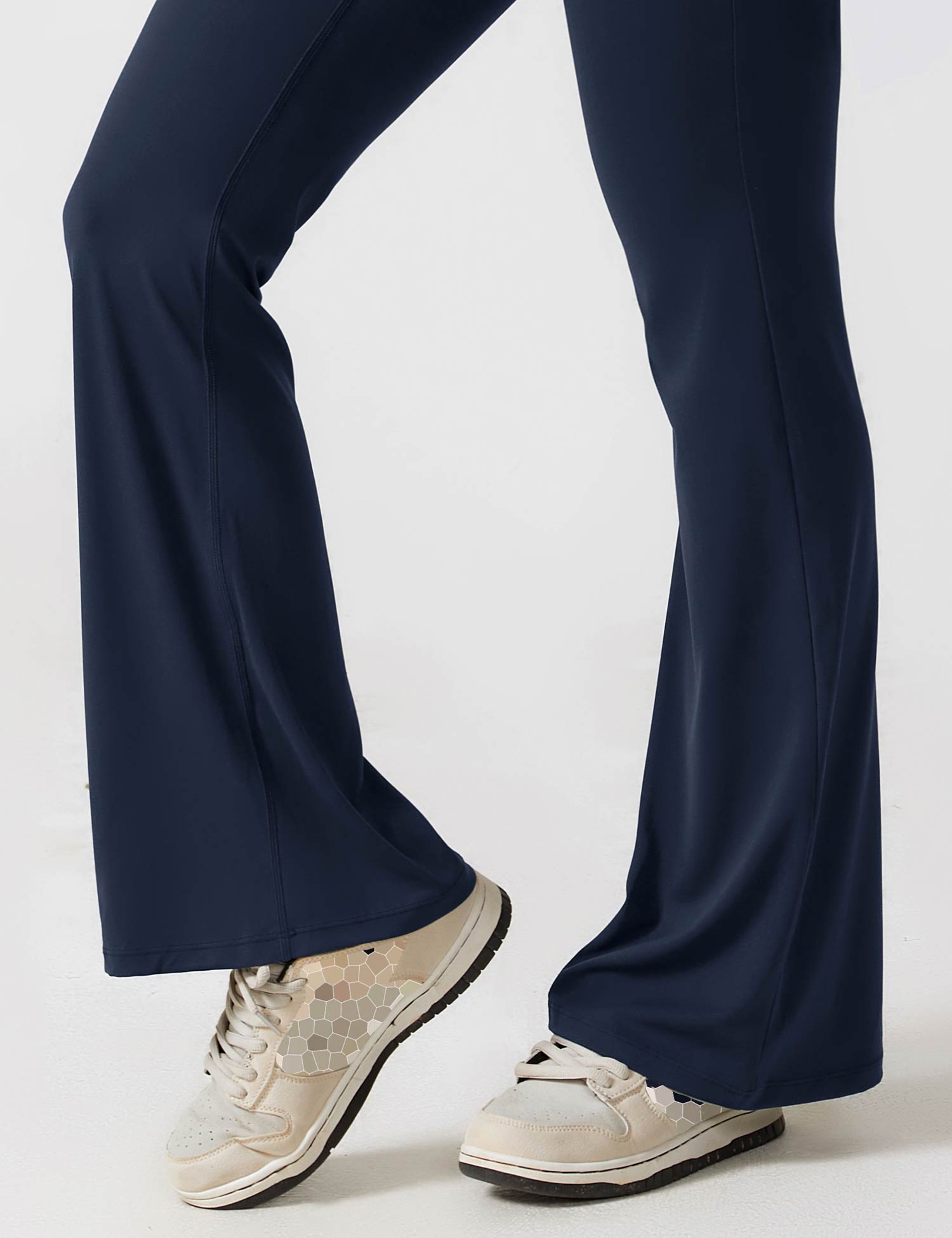 Rugvrije Jumpsuit met Uitlopende Broekspijpen - Liv