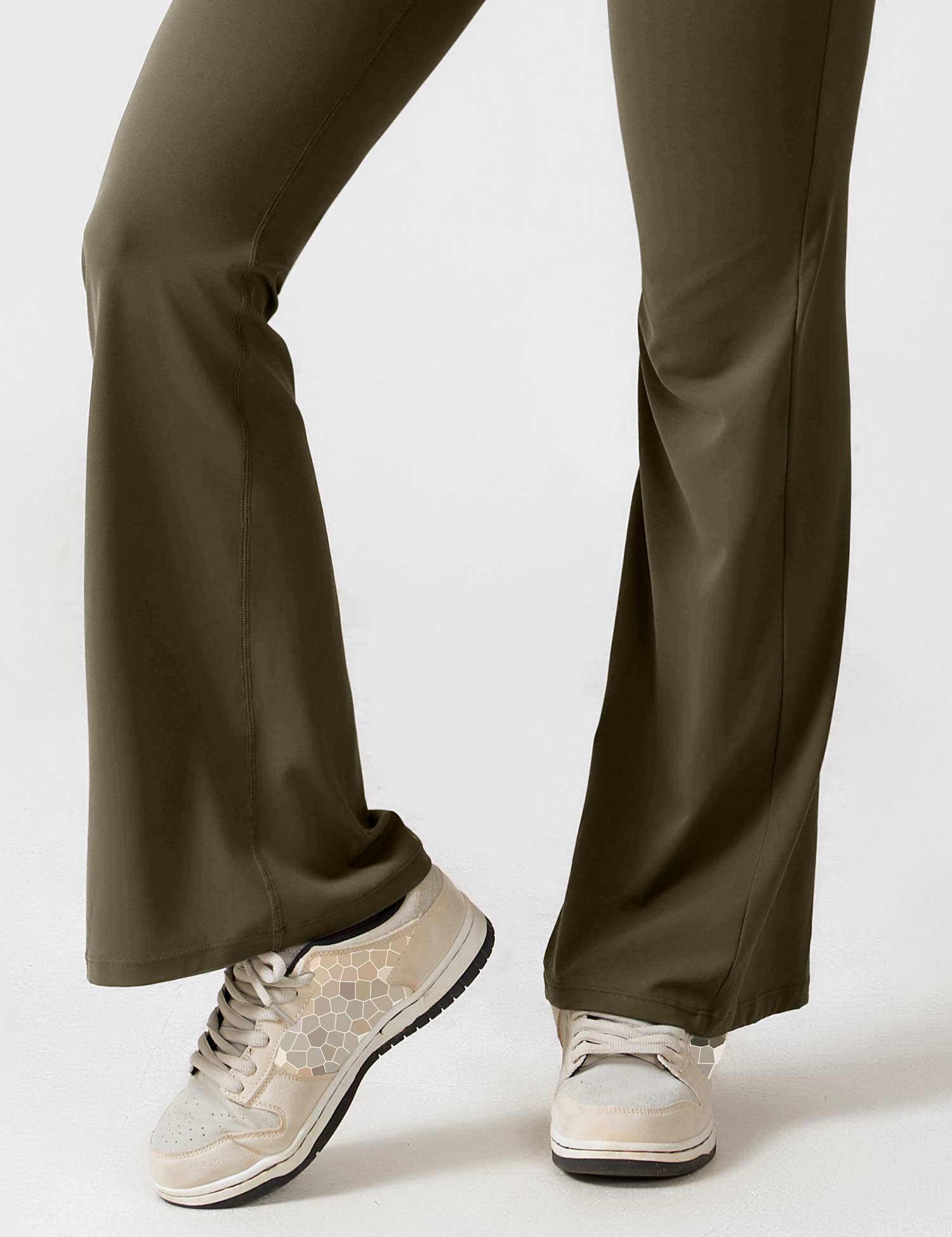 Rugvrije Jumpsuit met Uitlopende Broekspijpen - Liv